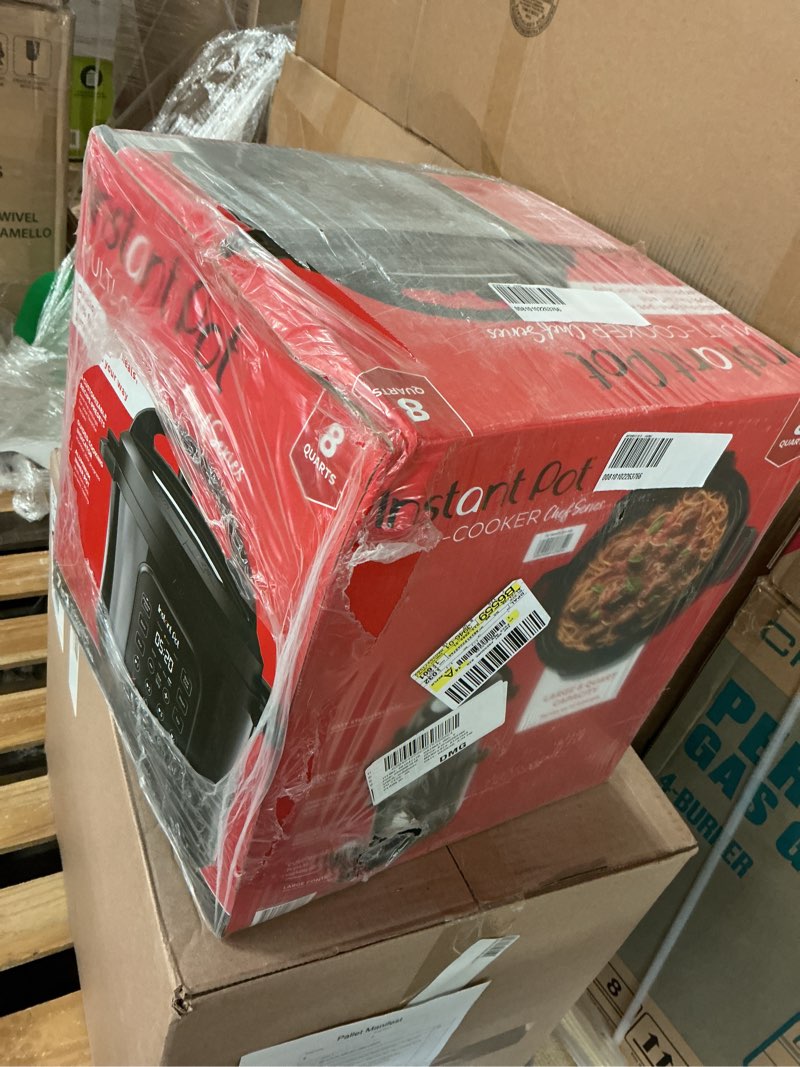Condition photo showing New/Like New for instant pot chef series 8 qt pressure cooker and multi-cooker