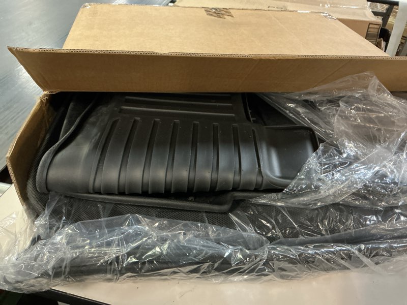 Condition photo showing Good Condition for Floor Mats & Cargo Liner for Lexus RX 2010-2015 All Weather Automotive TPE Liners Set Anti-Slip Waterproof Floor Liners Accessories (Car Mats+Trunk Mat) Black