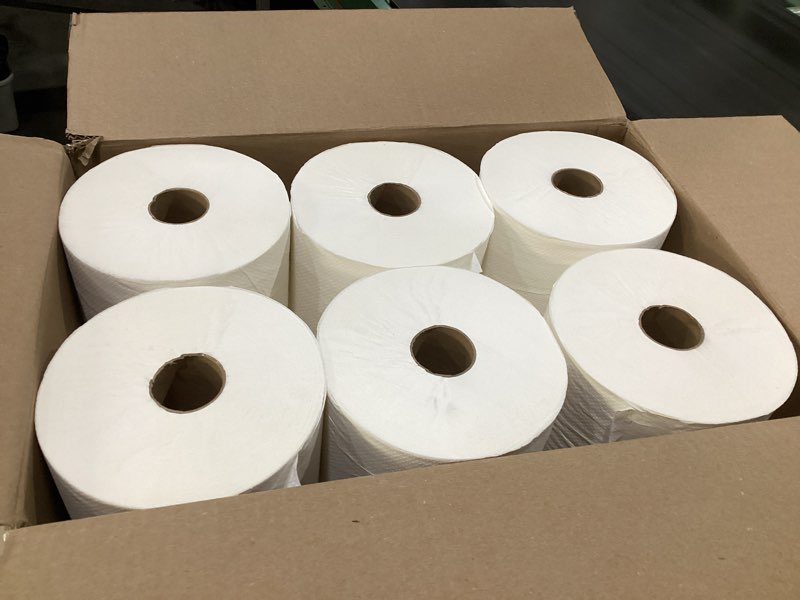 Condition photo showing Good Condition for AmazonCommercial 1-Ply White Hardwound Paper Towels (416970)|Bulk for Business |High Capacity Roll |Compatible with Universal Dispensers|FSC Certified |800 feet (6 Rolls)
