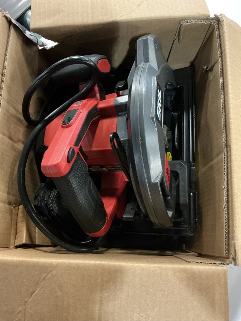 Condition photo showing Good Condition for skil 15-amp 7-1/4-in corded circular saw