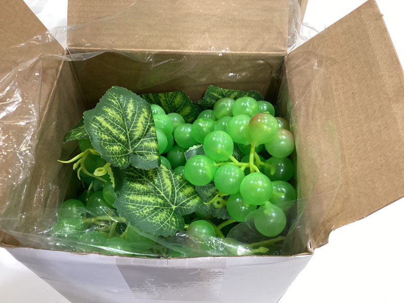 Condition photo showing Good Condition for 24 pcs artificial grape rubber fake grapes bunches with vines leaves faux lifelike fruits ornament for wedding outdoor decoration garden home(green) classic style green 24