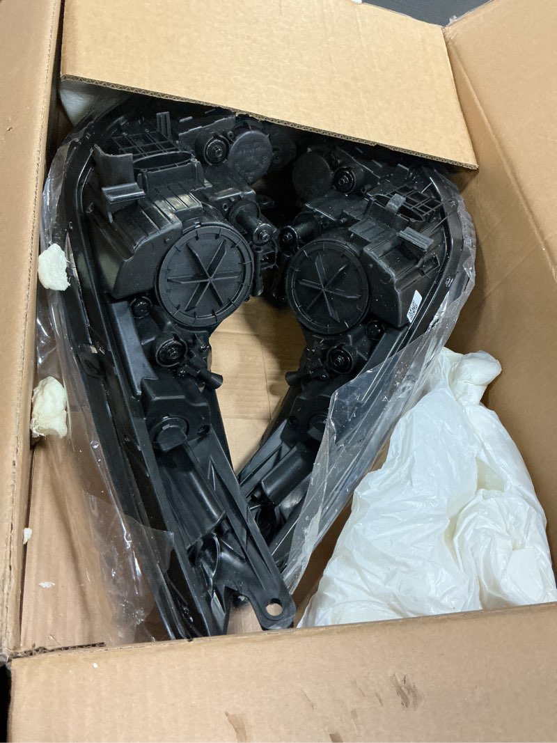 Condition photo showing Good Condition for headlight assembly for hyundai elantra 2011-2013 (all bulbs included), passenger & driver side halogen headlamp with clear lens black housing amber reflector, 1 pair, 92101-3y000 ?hy2503161 driver&passenger side