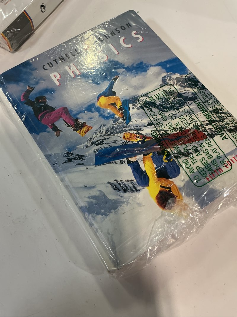 Condition photo showing Good Condition for physics 5th edition