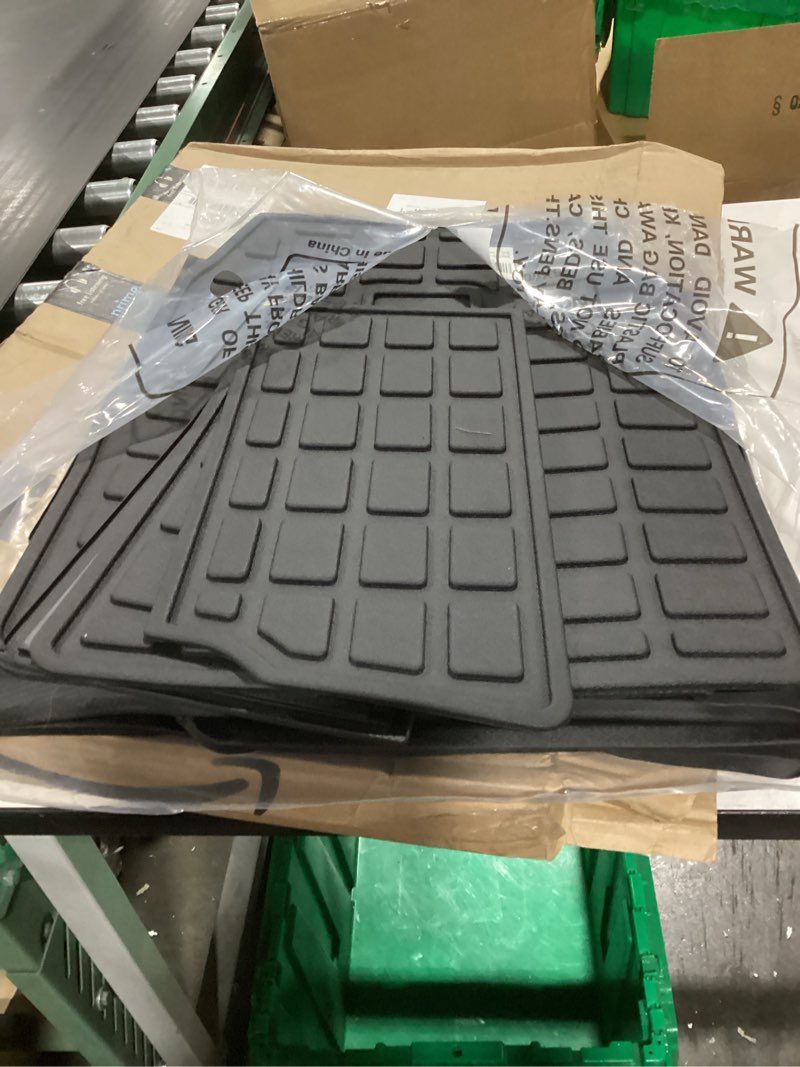 Condition photo showing Good Condition for powoq cargo mat compatible with 2011-2021 jeep grand cherokee cargo liner trunk liner 2022 2023 grand cherokee wk backrest trunk mat replacement for 2011-2021 jeep grand cherokee accessories trunk mat + rear backrest mat compatible with grand cherokee