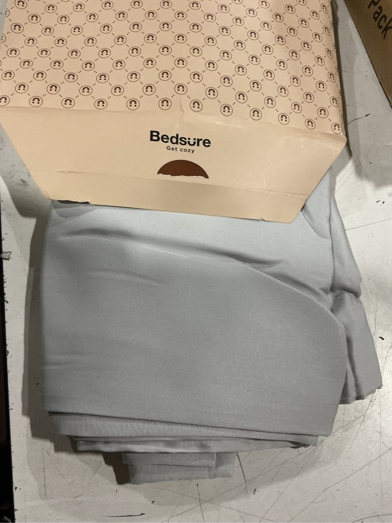 Condition photo showing Good Condition for bedsure king size pillow cases set of 2, cooling pillow cases king, rayon derived from bamboo light grey pillowcases, purewoven silky soft bedding pillow covers with envelope closure, 20x36 inches 05 - light grey king (20" x 36")