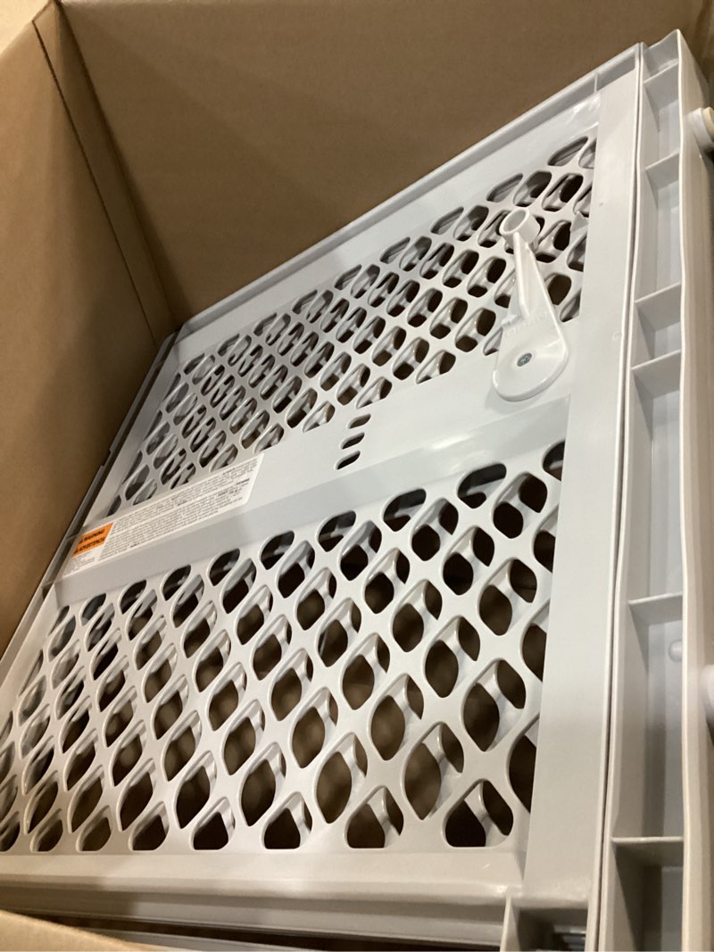Condition photo showing Good Condition for north states 5-way pet gate, model# 8619