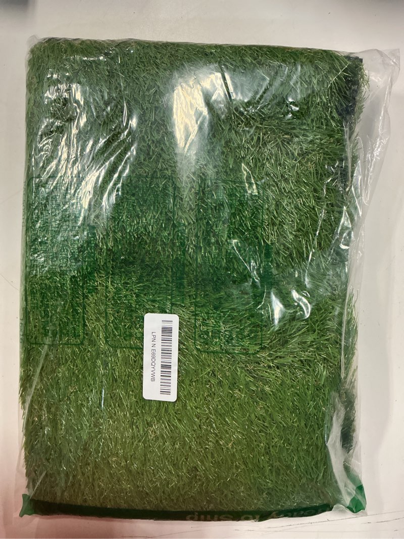 Condition photo showing Good Condition for hebe fake grass pee pad for dogs 20"x30", artificial grass turf for indoor outdoor potty training, washable dog potty grass mat with drainage holes, reusable non-slip pet potty pad 20''x30''