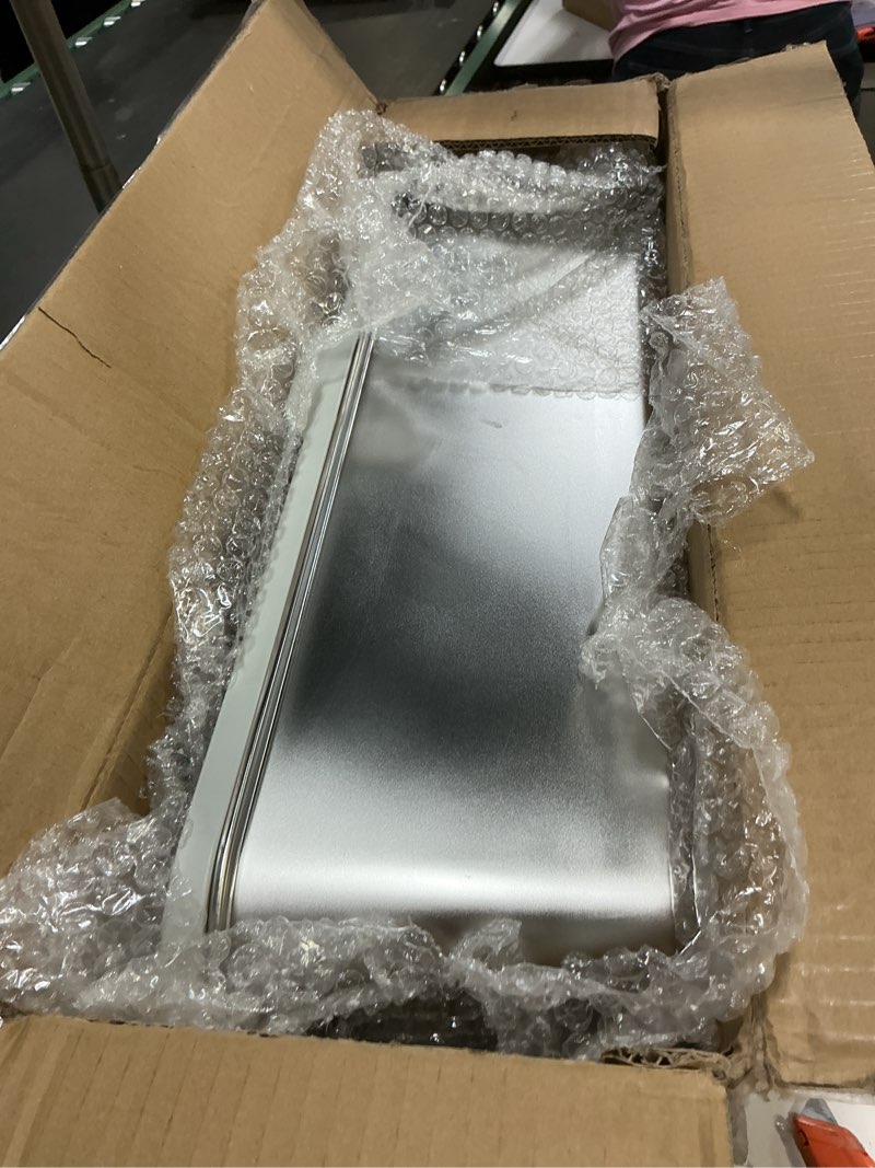 Condition photo showing Good Condition for Stainless Steel Cat Litter Box with Lid, XL Extra Large Litter Box for Big Cats, Enclosed Removable Metal Litter Boxs with High Sided Enclosure & Scoop, Anti-Leakage, Non-Sticky, Easy Cleaning(Grey)