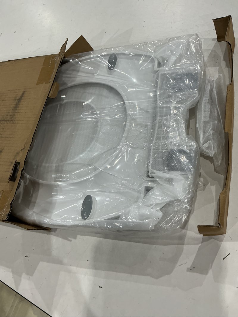 Condition photo showing Good Condition for 1m family toilet seat, patented slow close & quick releasing technology, anti-wiggling, easy to install and clean, standard round with toddler seat built in (1 piece) 1 round with toddler seat built in