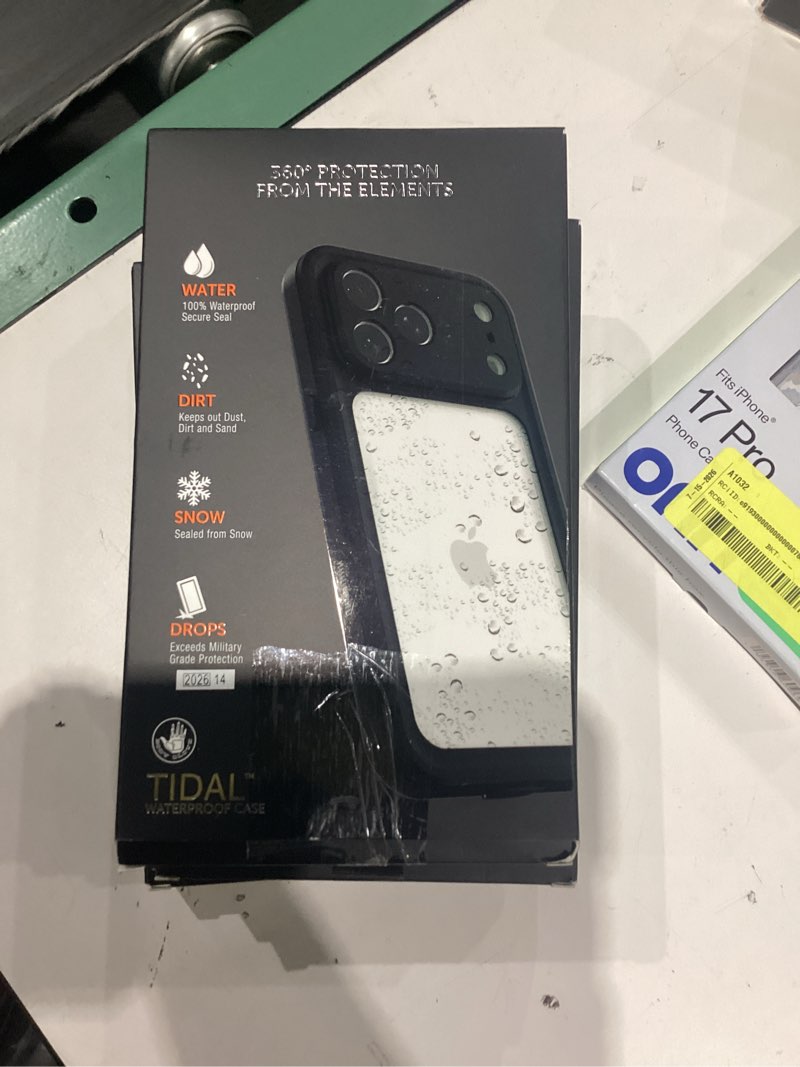 Condition photo showing Good Condition for body glove tidal waterproof phone case for iphone 17 pro max - black/clear