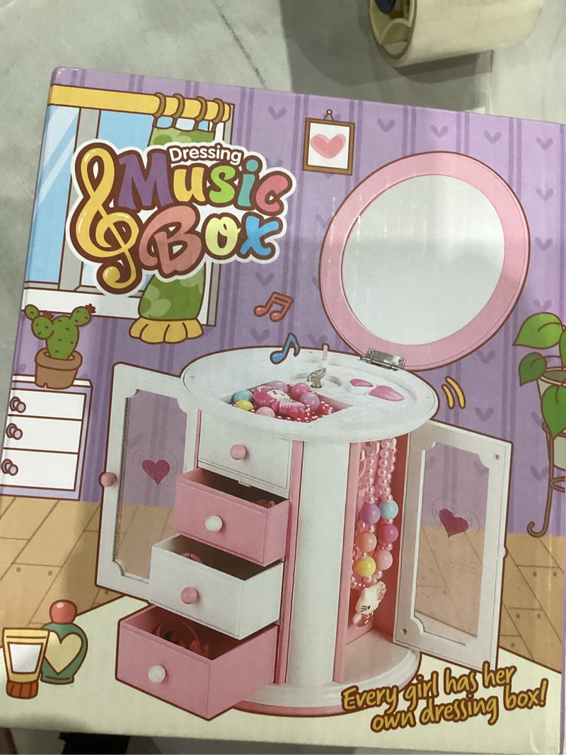 Condition photo showing Good Condition for Renawe Girls Musical Jewelry Box Necklace Storage Accessories Gifts Cute Kids Jewelry Boxes for Little Girl Toddler Children Jewelry Organizer Best Girls Birthday Gift Stuff Child Music Jewelry Box