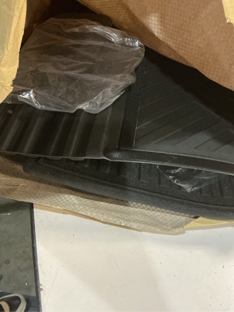 Condition photo showing Good Condition for t tgbros cargo mat for subaru outback 2020-2025 all weather cargo trunk mat cargo liner back seat cover protector tpe black non-slip (backrest mats+trunk mat) 2020-2025 |outback| cargo mat & backrest mat