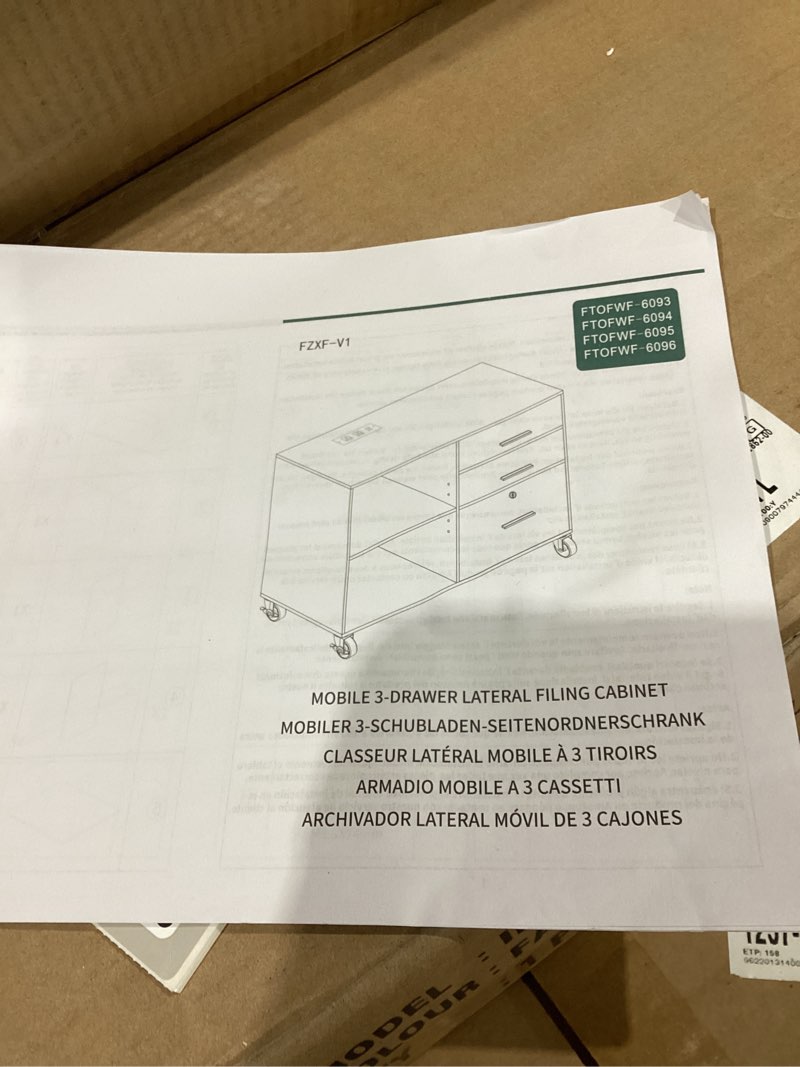 https://lotting-media.assets.bidfta.com/lotting_33cd6897-1ee3-4839-a861-de250a1f27de