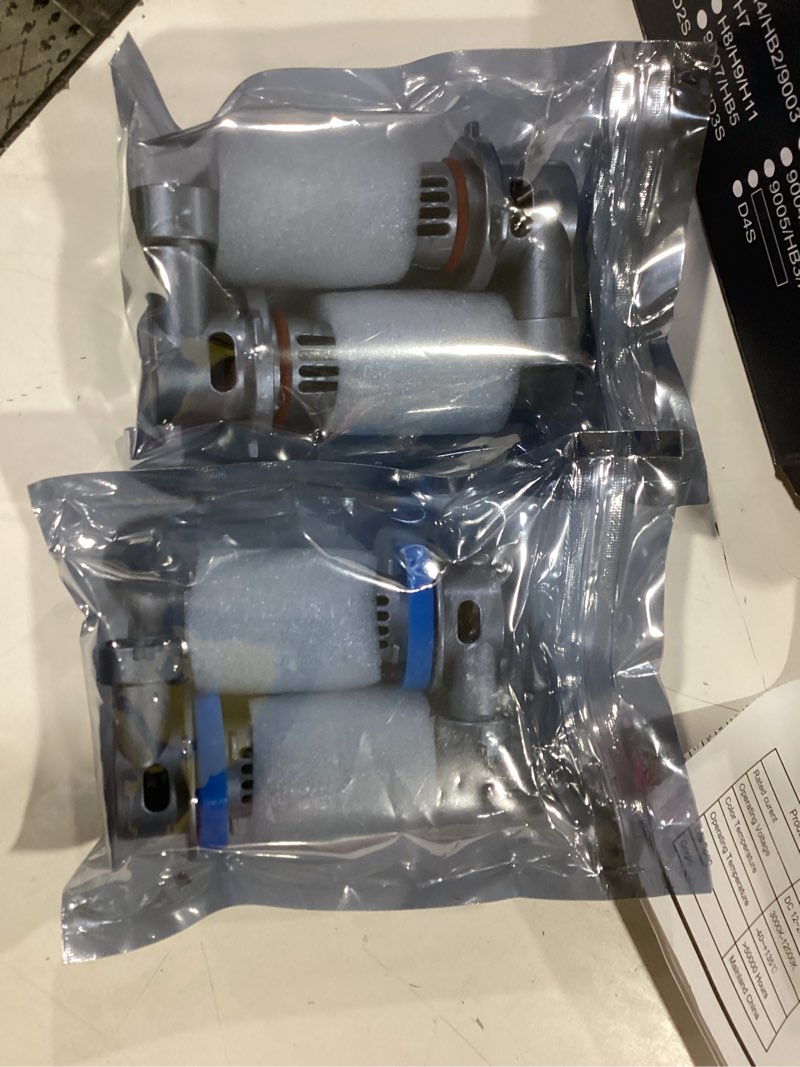 Condition photo showing Good Condition for fit for 2010-2015 toyota prius halogen headlight bulbs,9005 h11 high beam + low beam/fog lights combo,ultra bright plug-n-play light bulbs,ip68 waterproof,5000k white light 4 pack for 2010-2015 toyota prius(hi+lo)