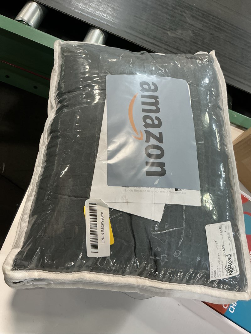 Condition photo showing New/Like New for sunny heat electric mattress pad twin size 39"x75", 4 heating levels & 10 hour auto shut off, elastic deep pocket, warm and soft comfort fabric, machine washable, grey gray twin