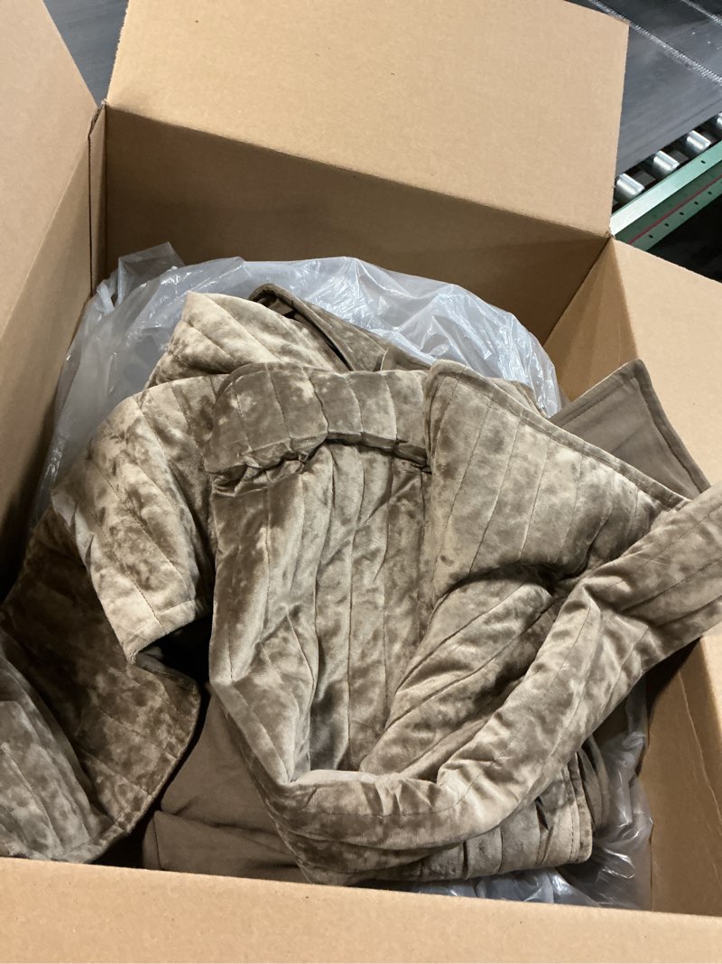 Condition photo showing As Is for RECYCO Luxury Velvet Quilt Set Twin/Twin XL Size, Lightweight Velvet Comforter Set, Oversized Bedspread Coverlet Quilted Bedding Set, with 1 Matching Pillow Sham, for All Season, Penut Brown TWIN/TWIN XL (68"x92") Mocha Brown 2