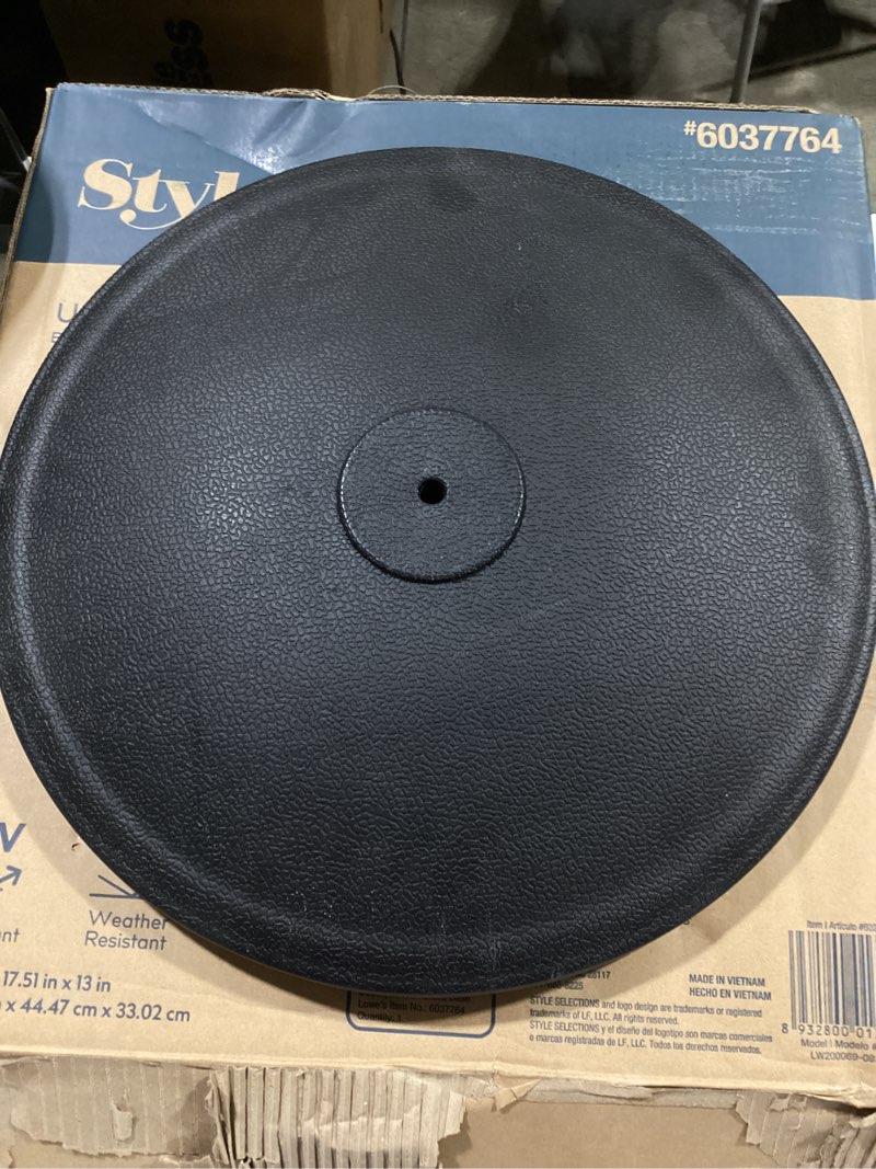 Condition photo showing Good Condition for style selections 22-lb black hdpe plastic patio umbrella base