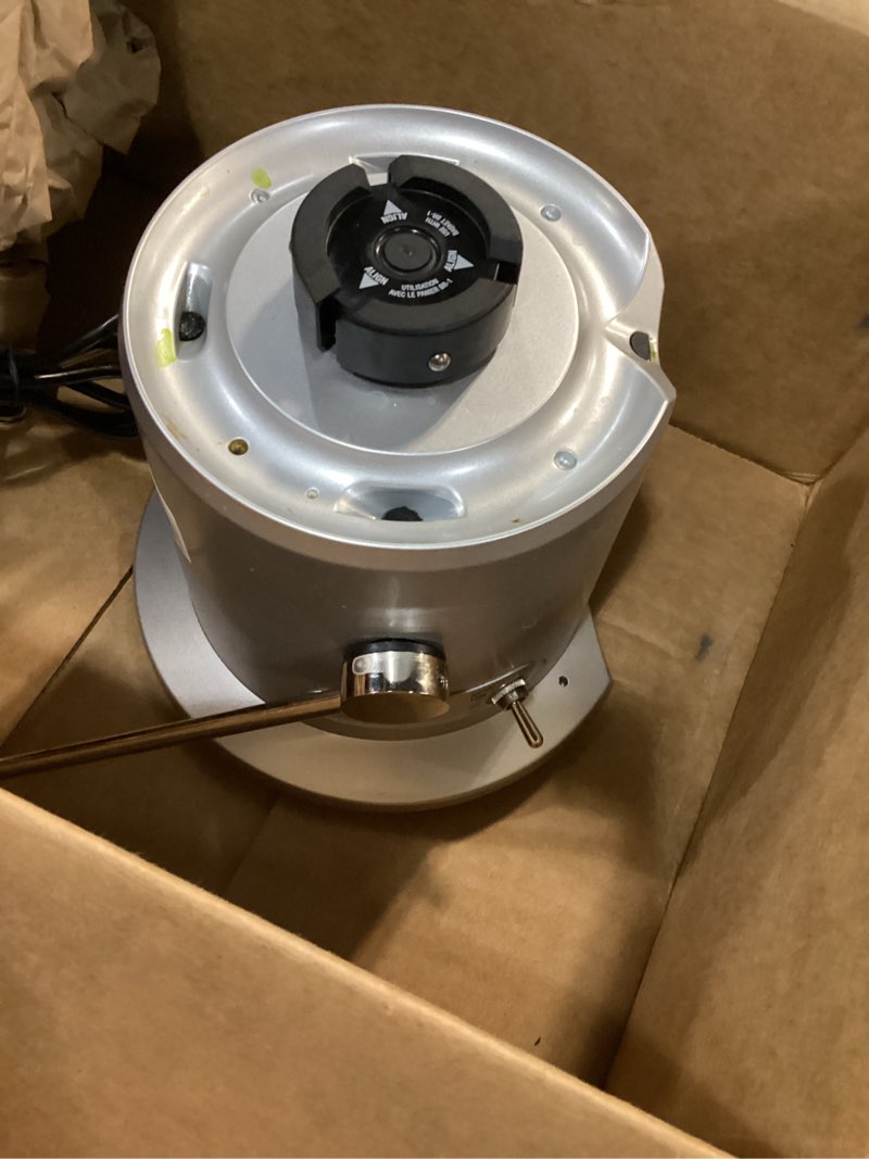 Condition photo showing As Is for breville juice fountain plus je98xl, silver painted silver one size