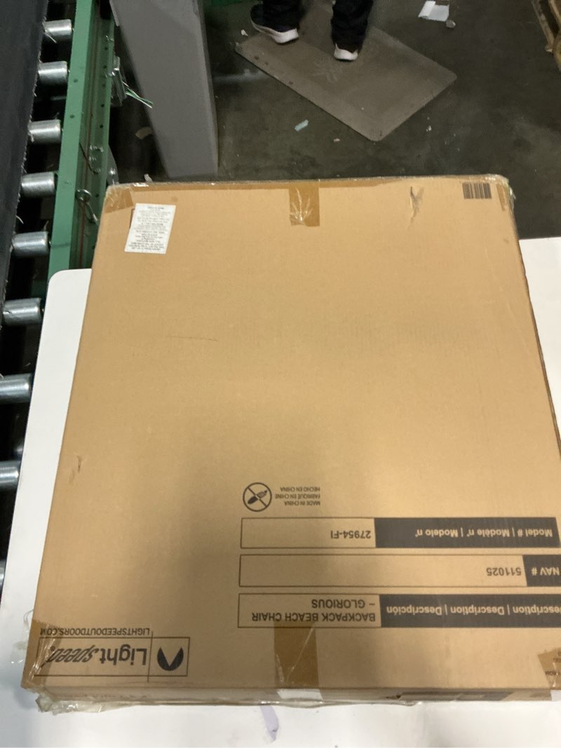 Condition photo showing New/Like New for light speed backpack beach chair glorious
