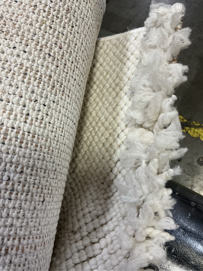 Condition photo showing Good Condition for LUXE WEAVERS Solid Machine Woven Cream 5x7 Area Rug, Indoor Stain-Resistant Carpet