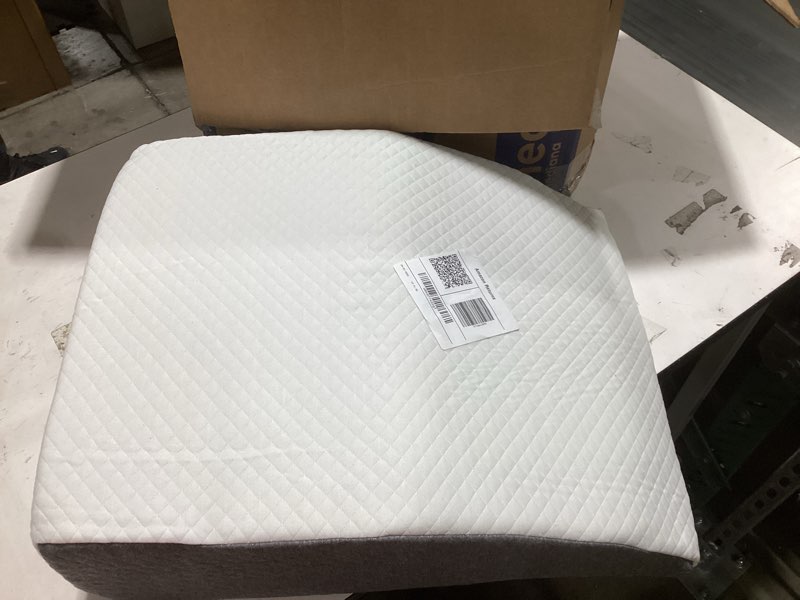 Condition photo showing Good Condition for Sweetcrispy Wedge Pillow, Body Pillow for Sleep Apnea, Neck Pain Relief, Post Surgery, Sleeping Comfort, Acid Reflux, Heartburn, Back Pain Relief and Snoring, 7Inch, White& Grey White& Grey 7 INCH