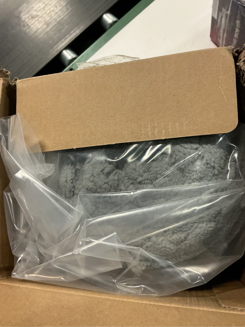 Condition photo showing New/Like New for Bedsure Fluffy Flannel Duvet Cover Set - Faux Fur Comforter Cover Queen Size, Gray Warm Plush Bedding for Winter, 3-Piece Set with Zipper Closure (90"x90") and 2 Pillow Shams 05 - Gray (No Comforter) Queen (90" x 90")