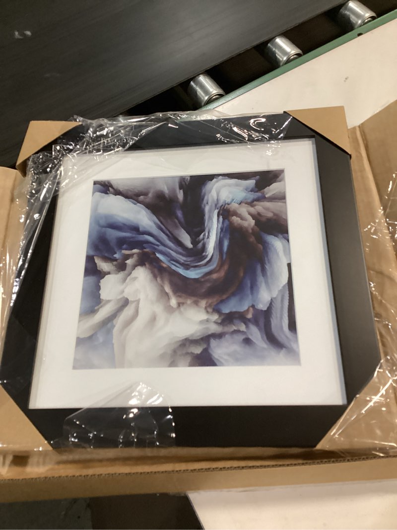 Condition photo showing Good Condition for 13x13 Matted Wood Frame - Signature Glass