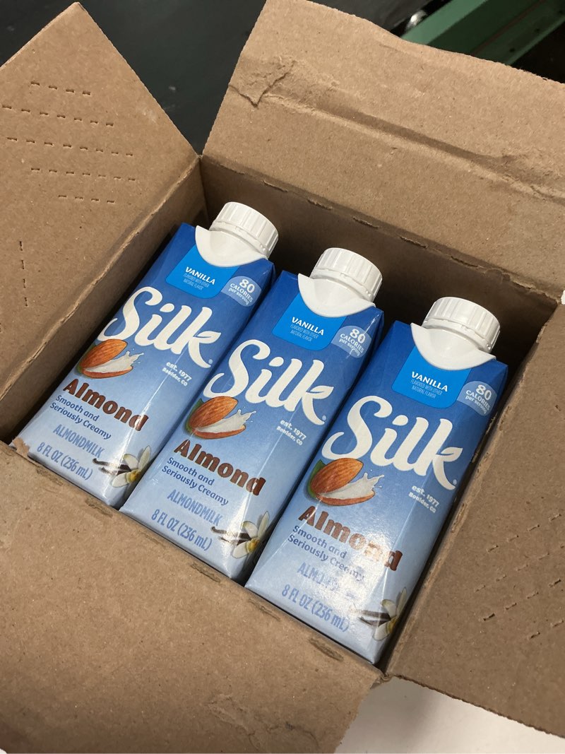 Condition photo showing New/Like New for ( bb :07/03/2026)silk, almondmilk, vanilla 18 pack