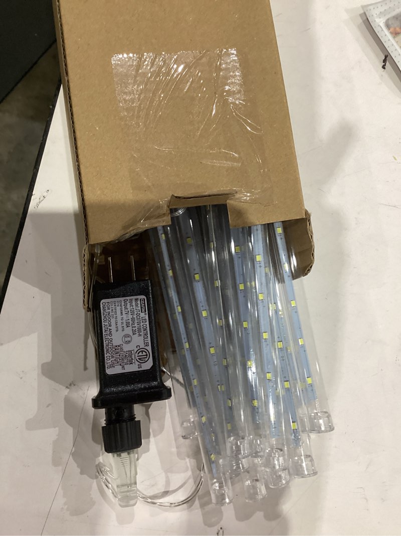 Condition photo showing Good Condition for Flacchi Cool White 20 Tubes Meteor Shower Icicle Lights 480 LED Raindrop Lights with Timer Function Cascading Falling Rain Light for Holiday Party Christmas Decorations
