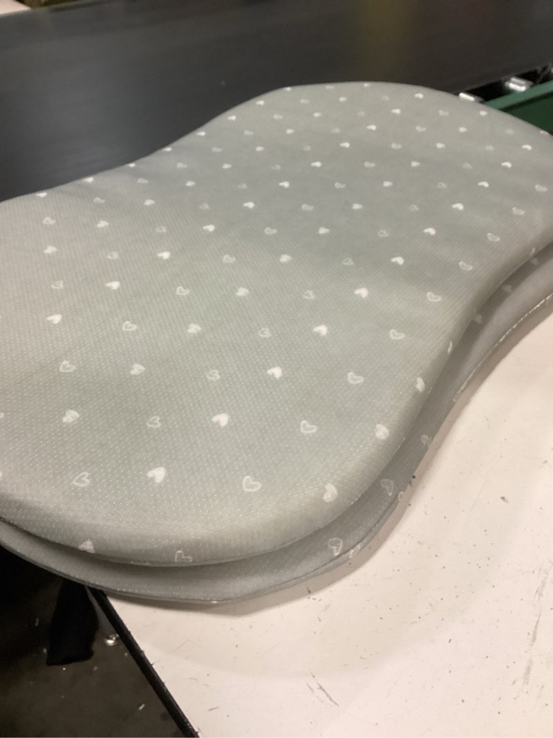 Condition photo showing Good Condition for 2pcs bassinet mattress pad 18\" x 30\", compatible with halo bassinest swivel, flex, glide, premiere & luxe series sleeper, waterproof breathable soft baby foam with removable zippered cover, grey grey for halo bassinest sleeper
