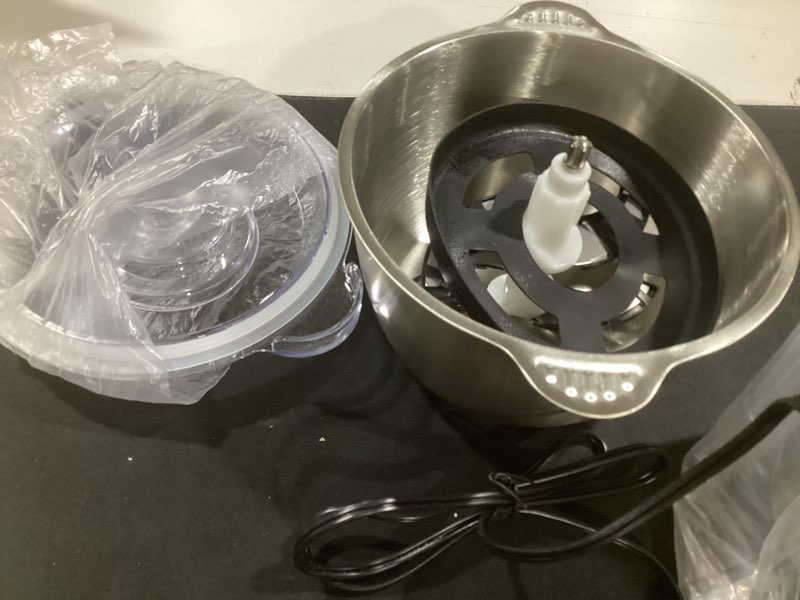 Condition photo showing Good Condition for homeasy meat grinder electric, food processor 2l stainless steel meat blender food chopper for meat, vegetables, fruits and nuts with 4 sharp blades, 350w, 8 cups