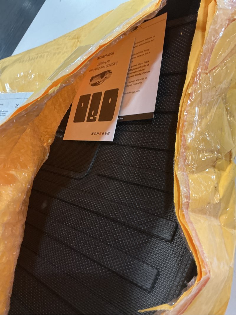 Condition photo showing Good Condition for basenor rear seat back cover for 2026 2025 tesla model y juniper 5 seats all weather seatback liner backrest mats pet dog friendly model y accessories 3pcs (standard/premium/performance) 2025 2026 model y juniper