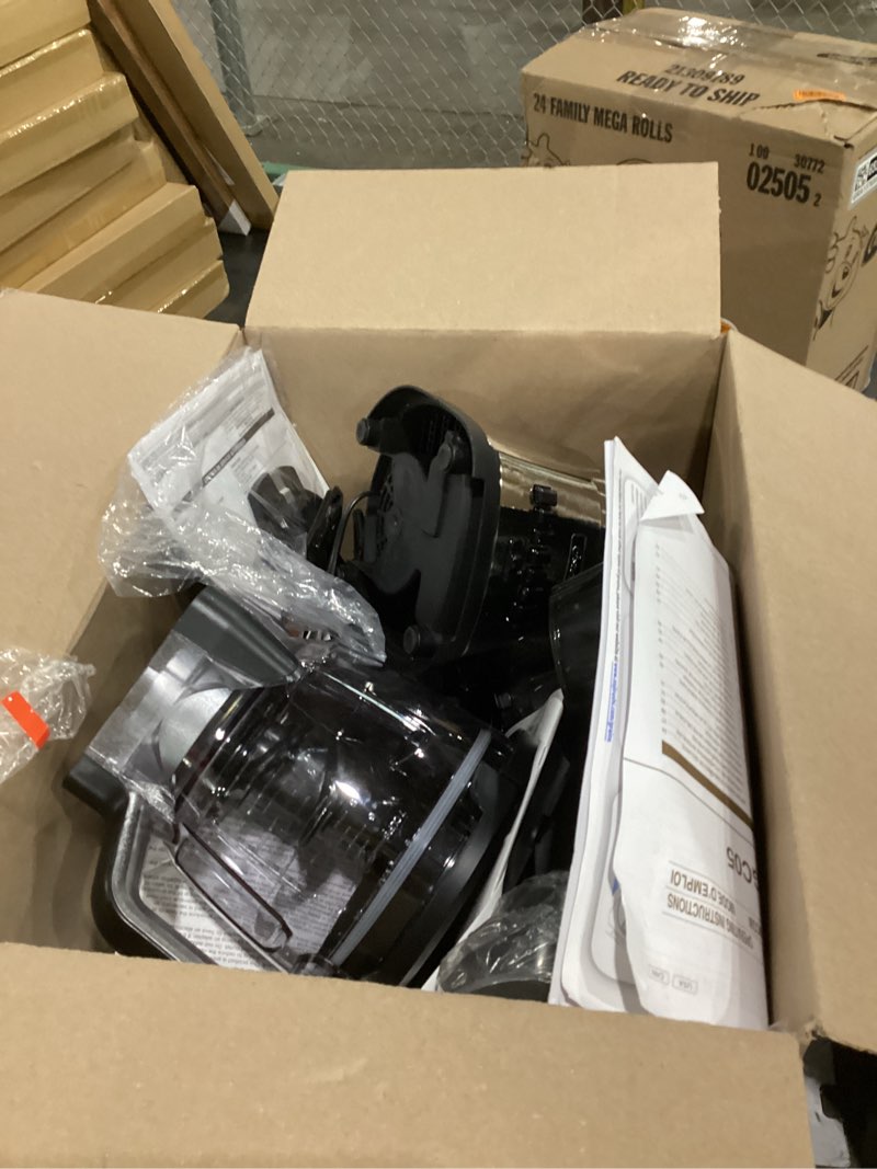 Condition photo showing As Is for INCOMPLETE Oster Classic Series Heritage Blender with 6-Cup Glass Jar, 1000W Power, Stainless Steel Countertop Kitchen Blender