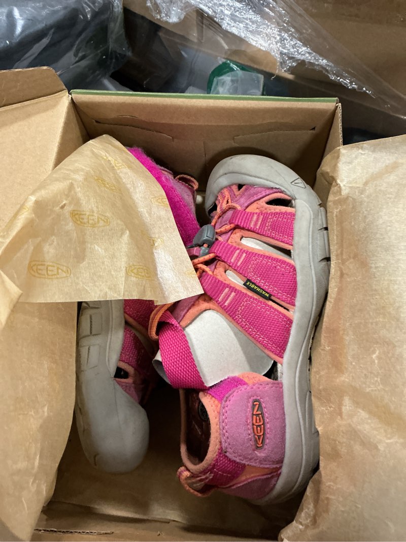 Condition photo showing As Is for keen kids' newport h2 closed toe water sandals 3 big kid very berry/fusion coral