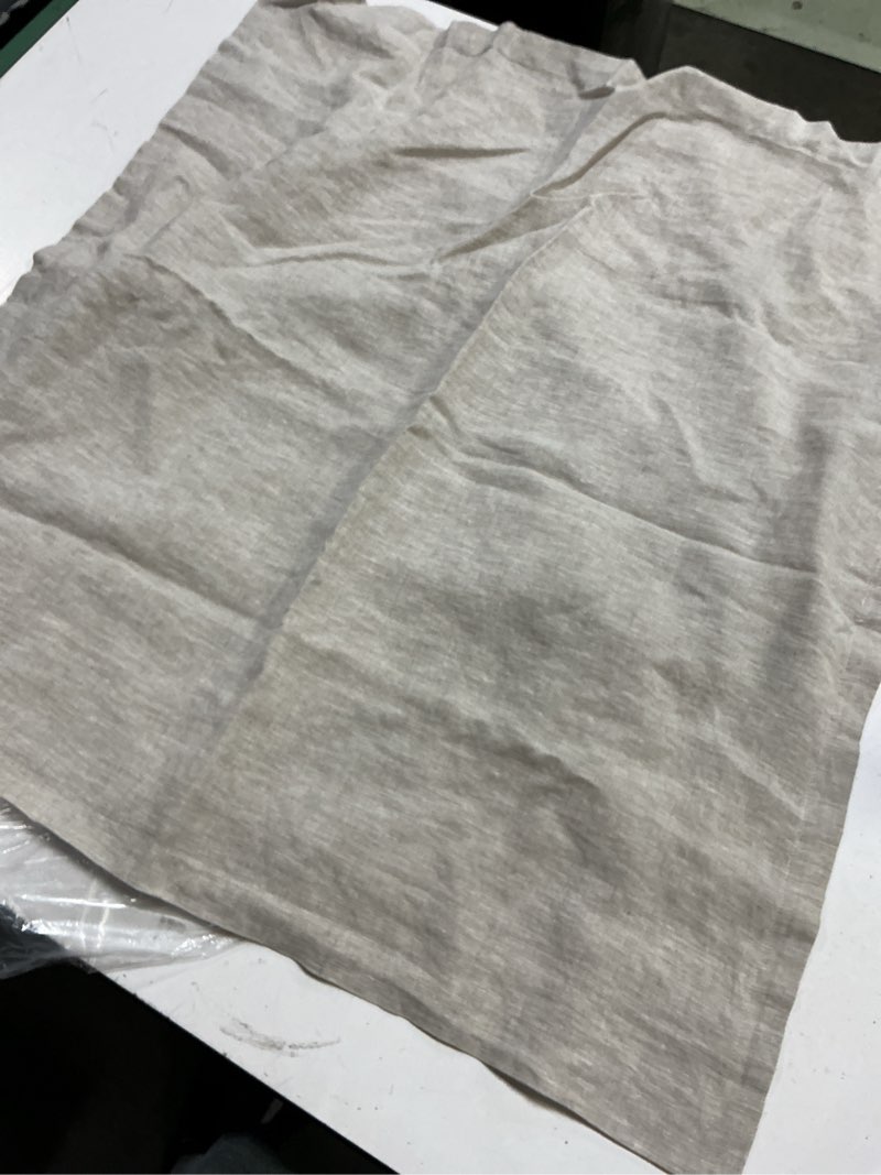 Condition photo showing Good Condition for quince 100% linen euro sham 26”x26” sand