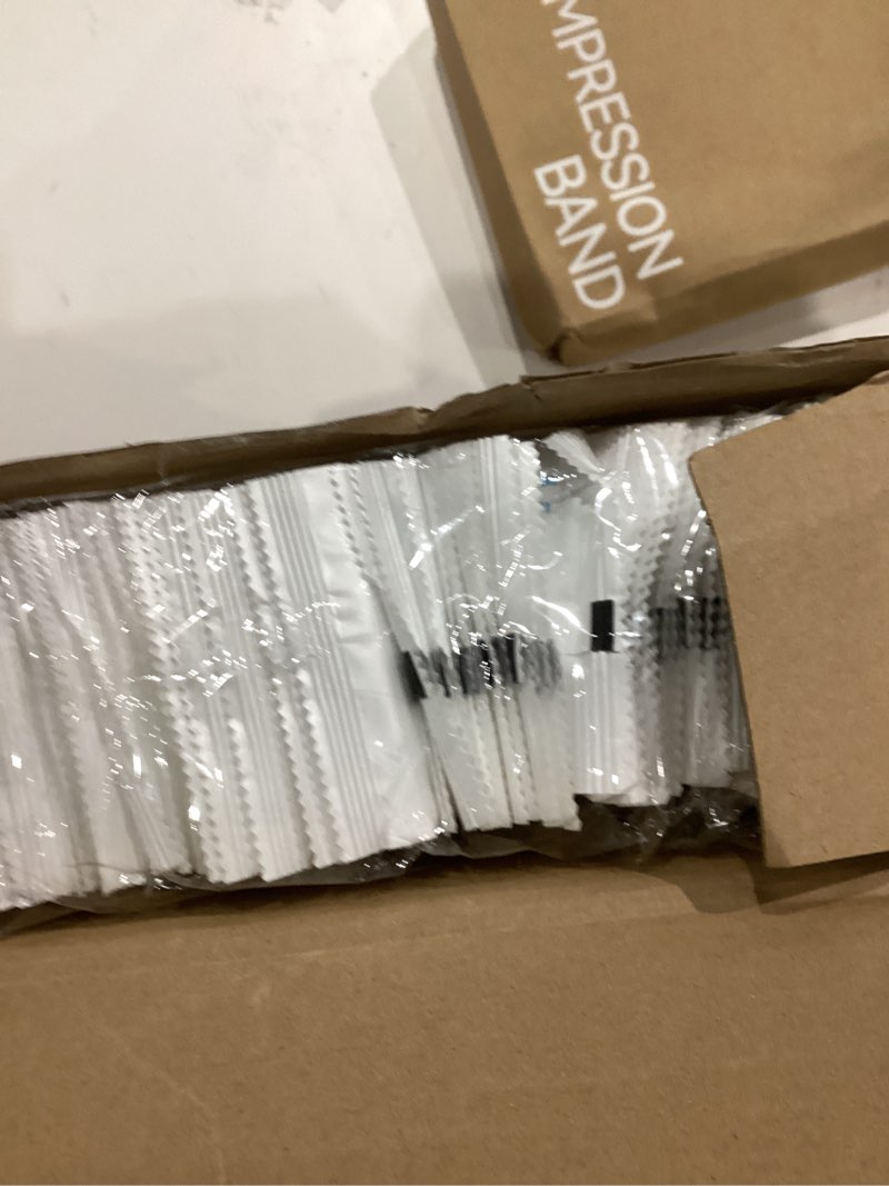 Condition photo showing New/Like New for Treela 300 Pcs Large Body Wipes Individually Wrapped Bath Wipes for Adults Bathing No Rinse Shower Bulk Deodorant for Homeless Personal Cleansing Wipes for Travel Gym(7.09" X 9.84",White)