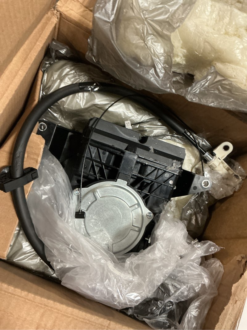 Condition photo showing As Is for 747-302 driver side power sliding door motor assembly with cable harness compatible for honda odyssey 3.5l 2011-2017, replace# 72050-tk8-305, 72050-tk8-a01, 72050-tk8-a11, 72050-tk8-a12 (left side)