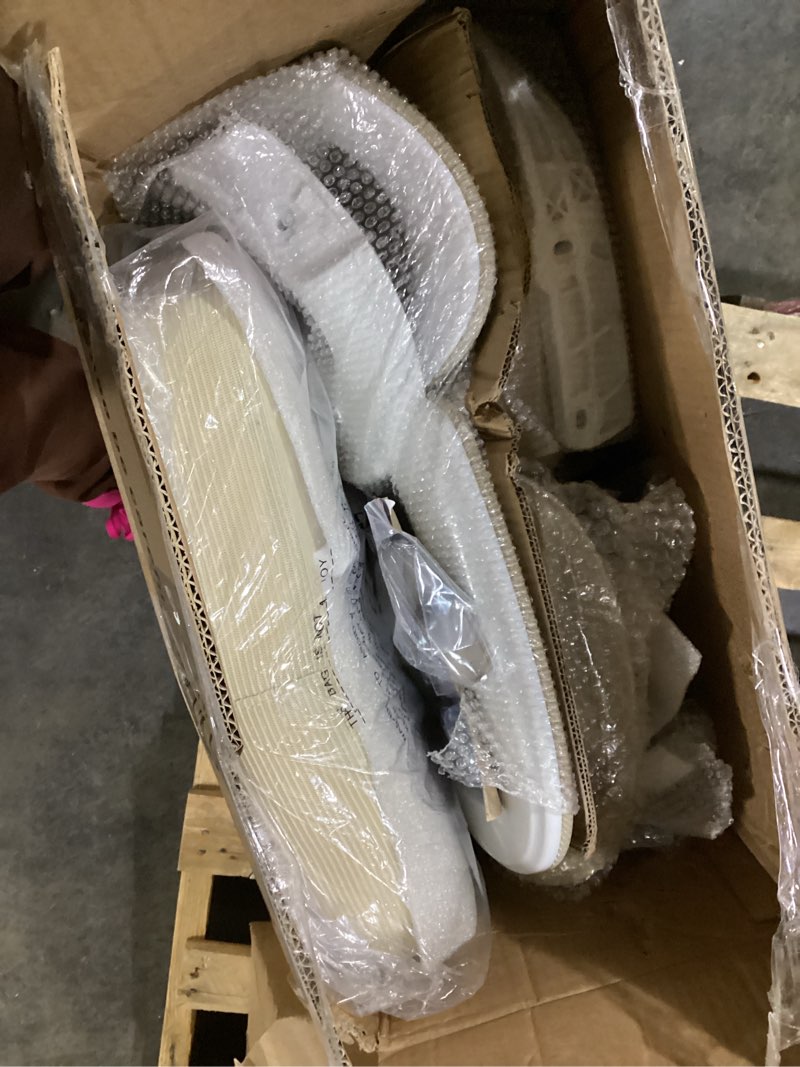 Condition photo showing Good Condition for TRALT Ergonomic Office Chair - Desk Chair with Adjustable Headrest Lumbar Support Computer Chair - Mesh Comfy Chair with Flip-up Armrests - Gaming Chairs for Adults Home Office (Leather, White) Angel White