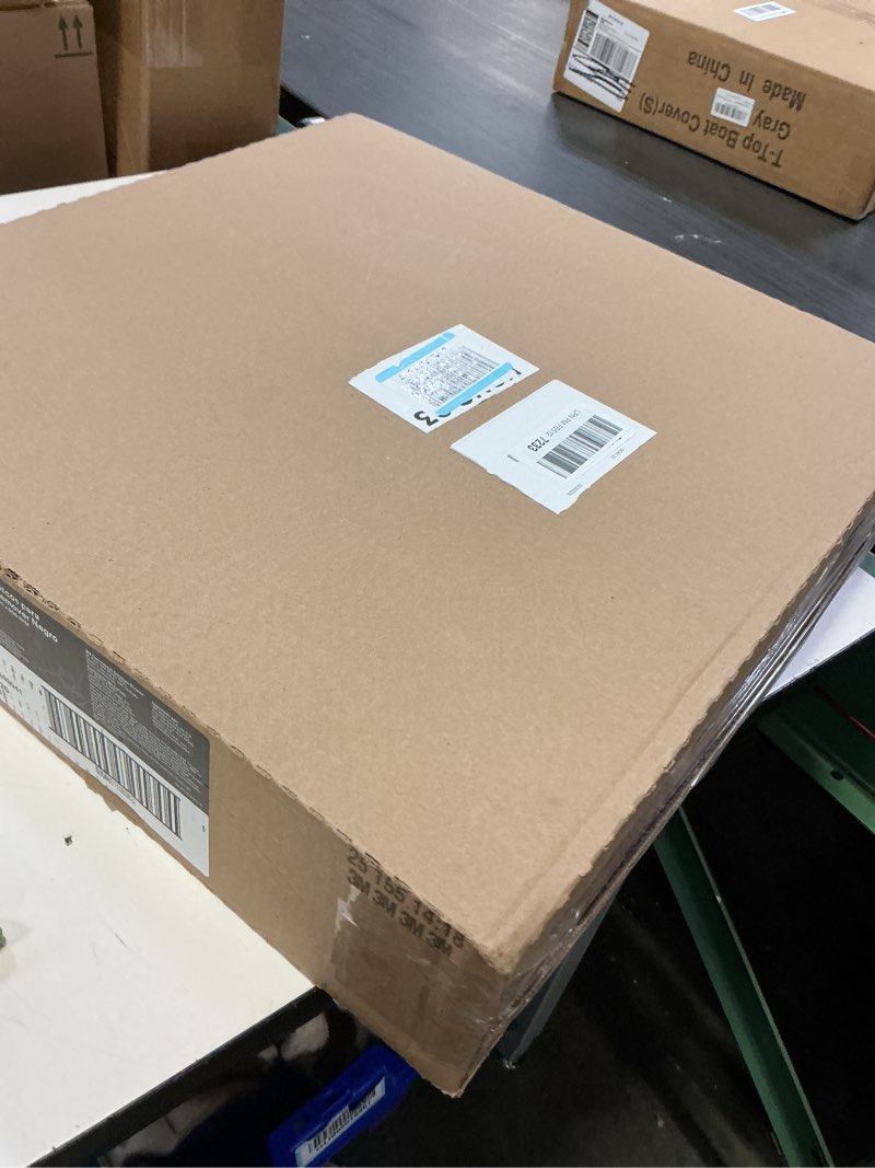 Condition photo showing New/Like New for 3m black stripper pad 7200, 20" floor care pad