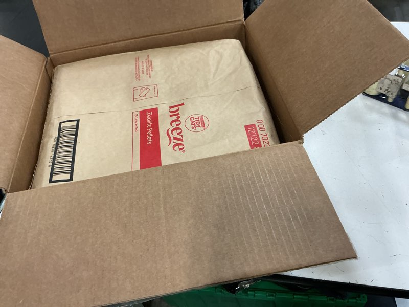 Condition photo showing New/Like New for (bbd 02/2029)  purina tidy cats litter pellets, breeze refill litter pellets in recyclable box - (6) 3.5 lb. bags 21 pound (pack of 1)