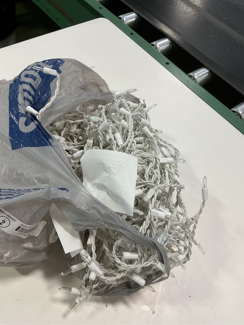 Condition photo showing Good Condition for  Holiday Living 300 -Count Constant Clear Incandescent Plug-In Christmas Icicle Lights