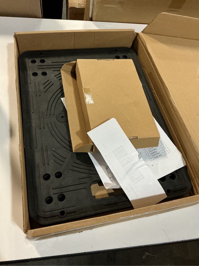 Condition photo showing Good Condition for MaxWorks 50915 Polypropylene Dolly-200-lb Capacity, Black