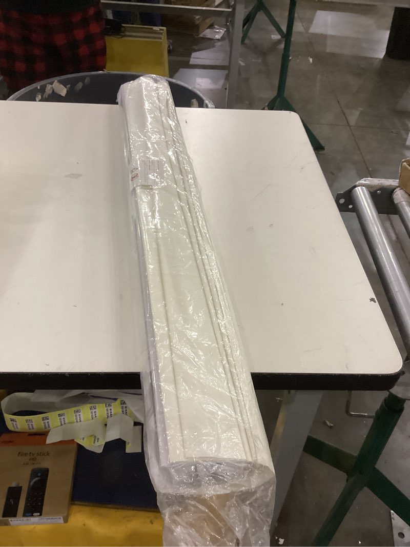 Condition photo showing New/Like New for Windowblind