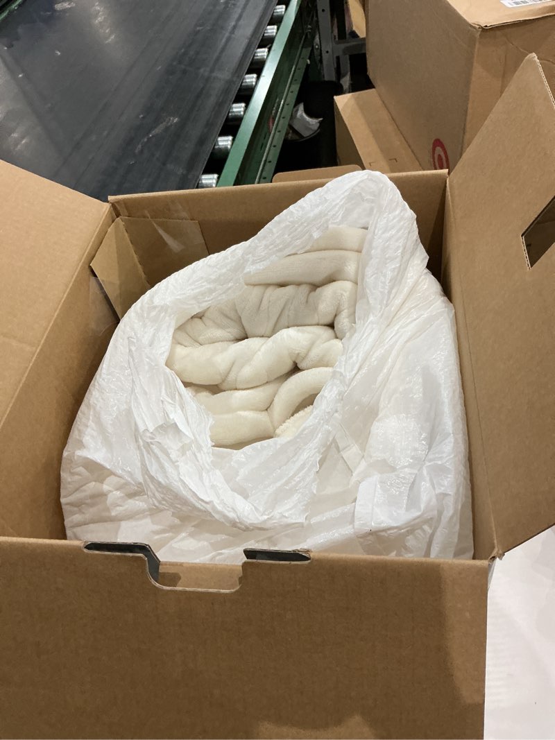 Condition photo showing Good Condition for Bedsure Heated Blanket Throw Blanket - Fast Heating Electric Blanket, Soft Flannel Throw with 6 Time Settings(Up to 10H), 6 Heating Settings, Warm Gifts for Grandma Grandpa Seniors (50"x60", Ivory) Ivory Throw