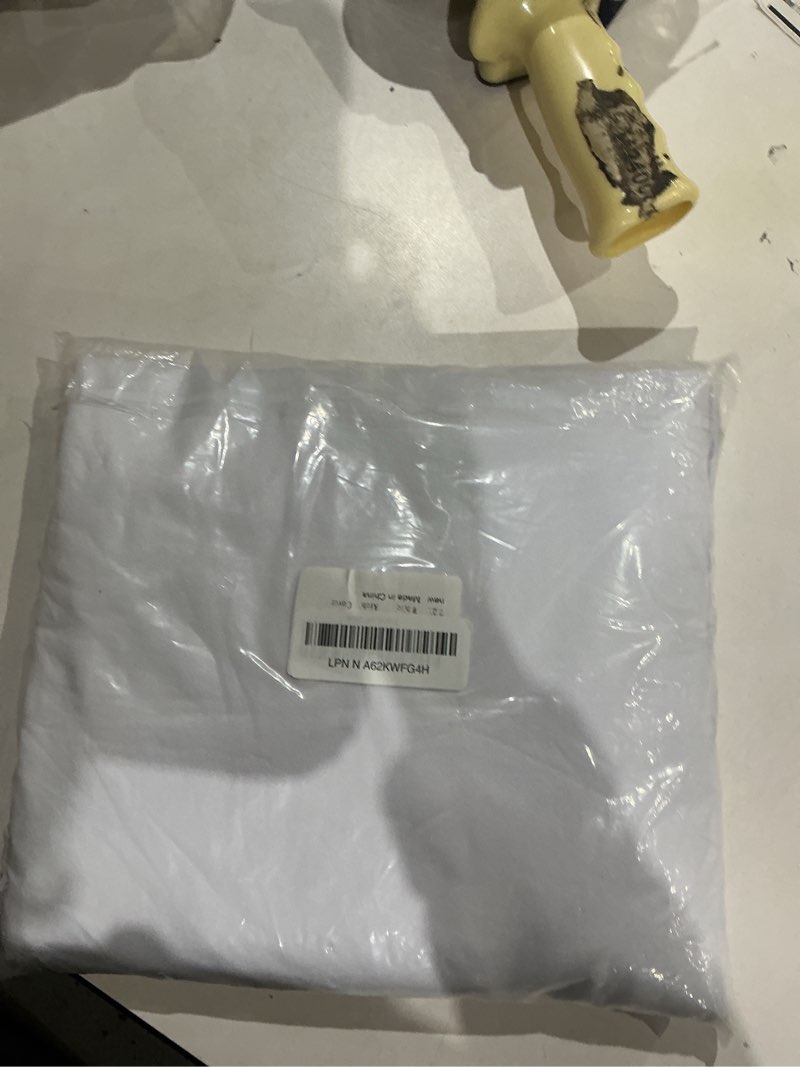 Condition photo showing Good Condition for HAINARverS Wedding Arch Cover 7.2FT Spandex Fitted Stretchy Arch Stand Covers,2 Sided Round Top Chiara Backdrop Cover for Birthday Party Ceremony Banquet Baby Shower Arch Decoration(White) 7.2FT White