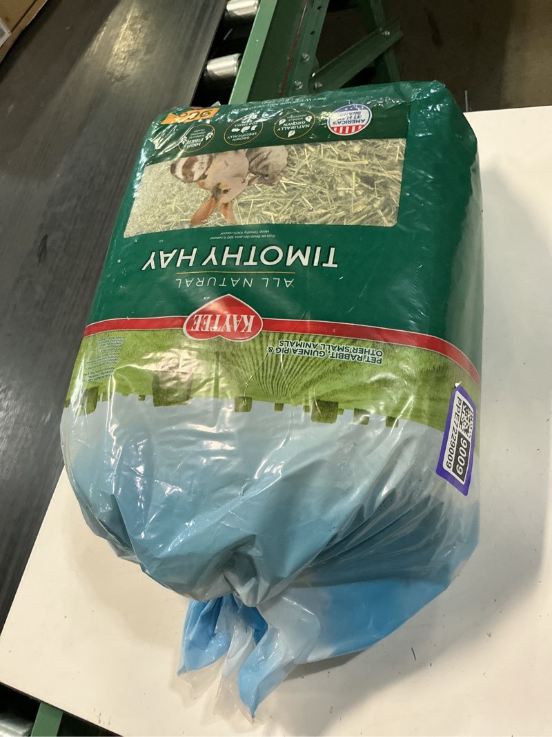 Condition photo showing New/Like New for kaytee timothy hay 96 ounces