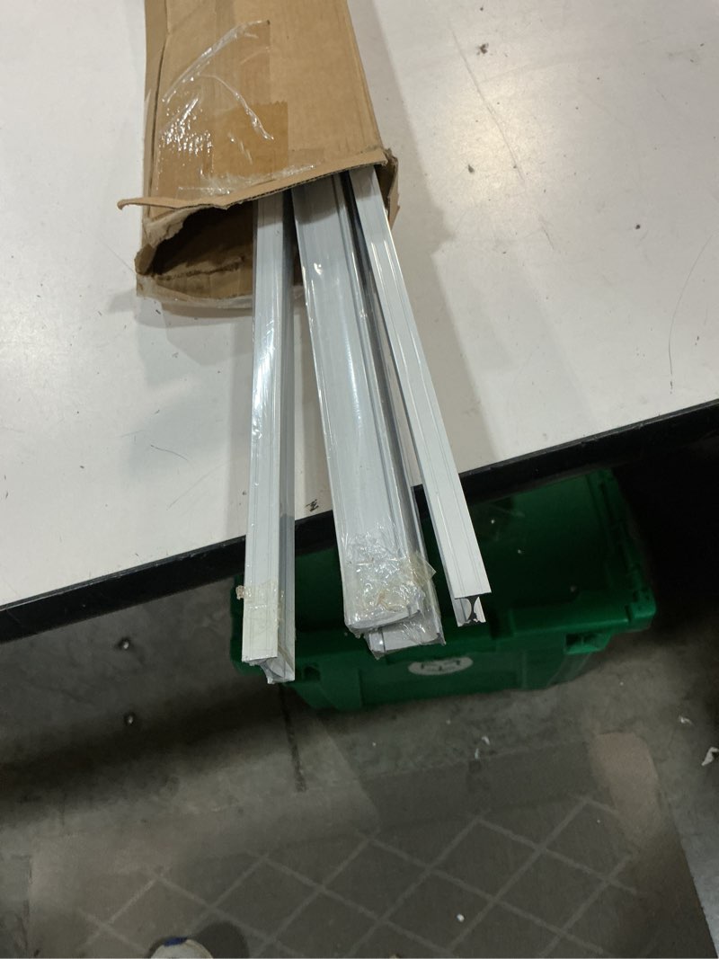 Condition photo showing Good Condition for aluminum flexible ceiling curtain track – 3ft-13.1ft / 4m bendable wall/ceiling mount rail, smooth glide system for bay windows, rvs, room dividers, showers – easy install & custom fit ['white'] ['3ft-13.1ft']