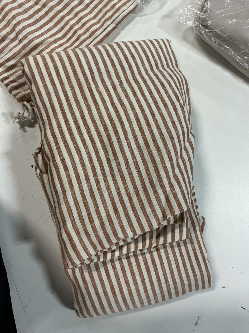 Condition photo showing New/Like New for quince european linen stripe duvet cover set, full/queen, terracotta/white stripe