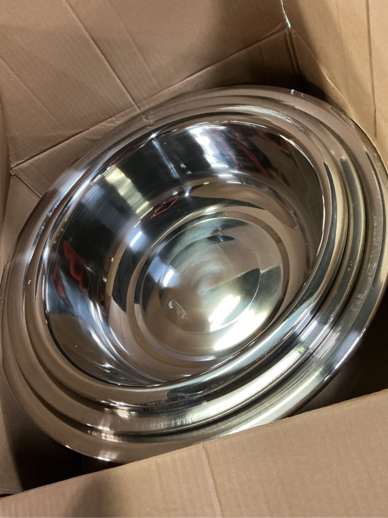 Condition photo showing Good Condition for Domensi Set of 3 Extra Large Stainless Steel Mixing Bowls Large Mixing Container Easy to Clean, Nesting Bowls for Space Saving Storage for Cooking, Baking(201 Stainless Steel,13, 16, 20 Quart) 201 Stainless Steel 13, 16, 20 Quart