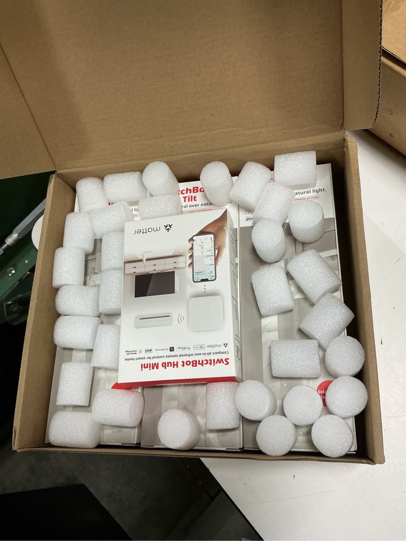 Condition photo showing Good Condition for switchbot smart electric motorized blinds kit with hub mini matter-2.4g wifi remote control, solar powered, compatible with alexa, google home and siri, light sensing control, unlimited group control 4 (with hub mini matter)